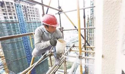 温馨提示:烈日当空，酷暑难耐，真石漆施工该怎样进行？