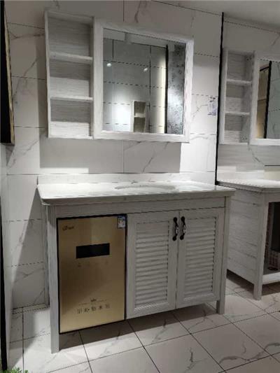 嵌入式热水器