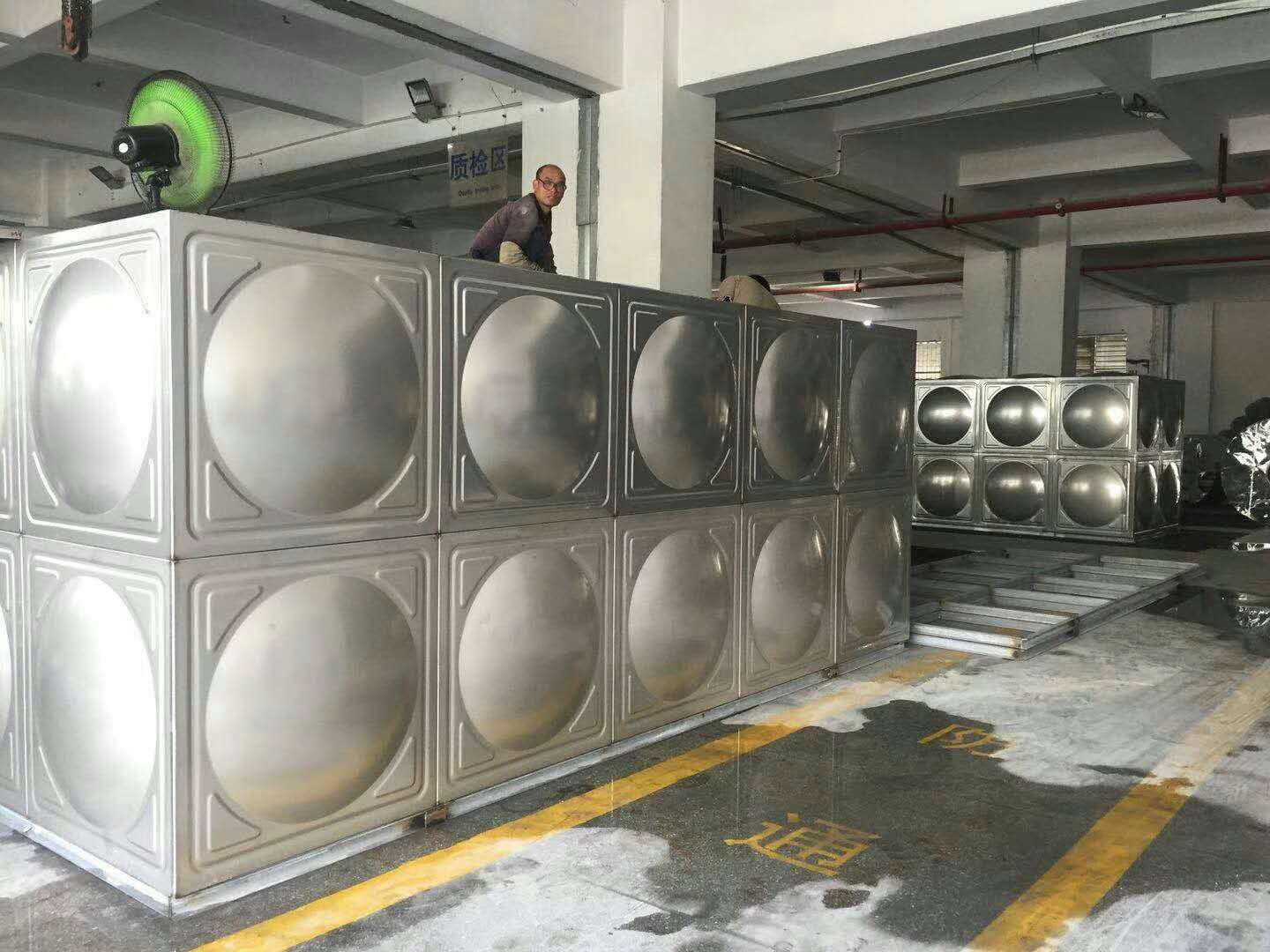 汕尾不锈钢水箱厂家 焊接方形保温水箱价格 消防水箱304定制