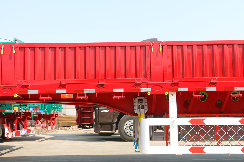 鑼響欄板式半掛車 新國標(biāo)半掛車 空氣懸架 60標(biāo)箱原始圖片2