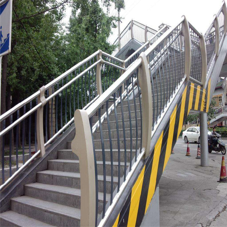 湛江河道/橋梁不銹鋼護(hù)欄批發(fā)
