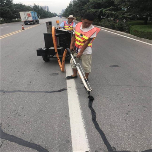 天津道路沥青灌缝胶 养护价格合理