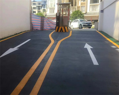 來賓停車場地坪漆施工工藝|密封固化劑地坪廠家推薦