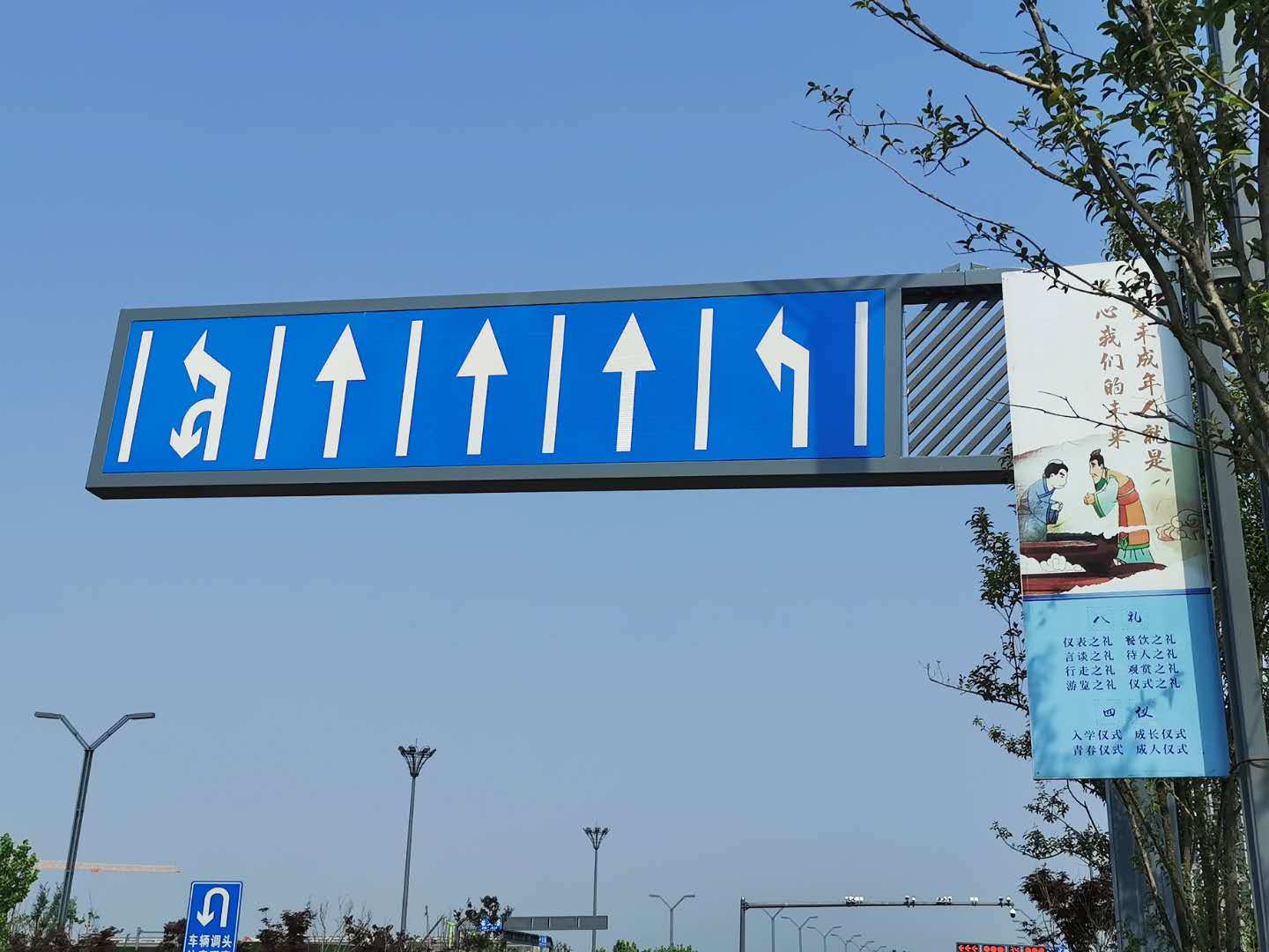 不銹鋼公交站臺_仿古公交站臺_智能公交站臺 公交候車亭 - 智能公交站臺設(shè)計(jì)制作廠家