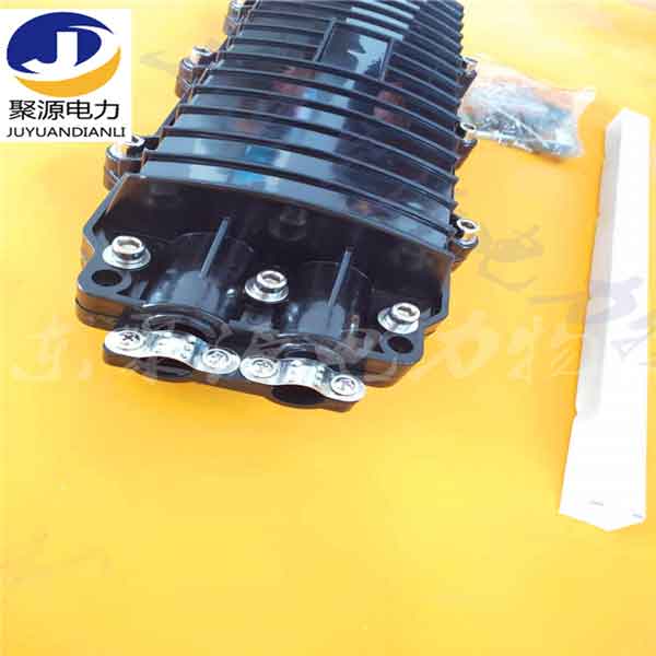 主打2進2出塑料臥式接頭盒，架空電力國標件，光纜接續包