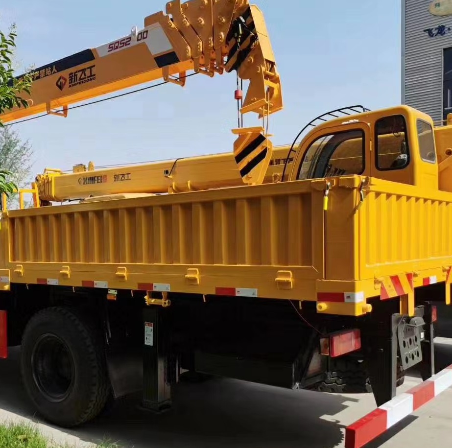 供應 新飛工 8噸東風華神T5 隨車吊
