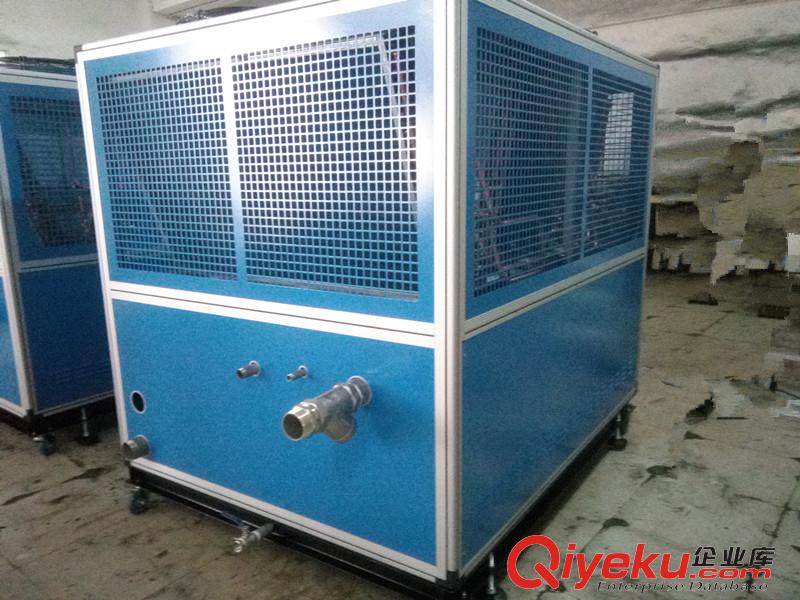 風(fēng)冷水箱式循環(huán)控溫冷卻機(jī)原始圖片2