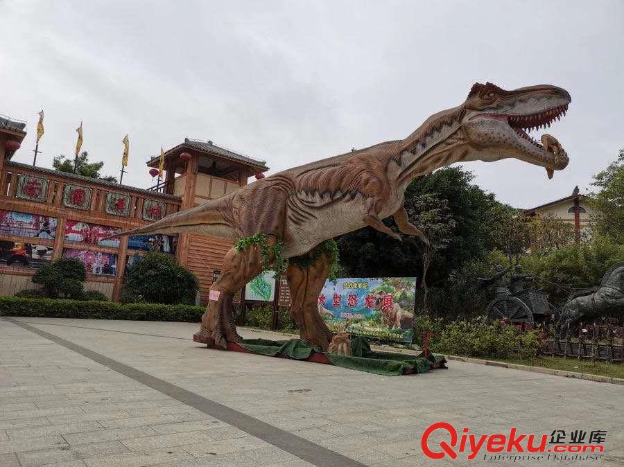 恐龍展現(xiàn)場人氣火爆仿真恐龍出租仿真恐龍租賃