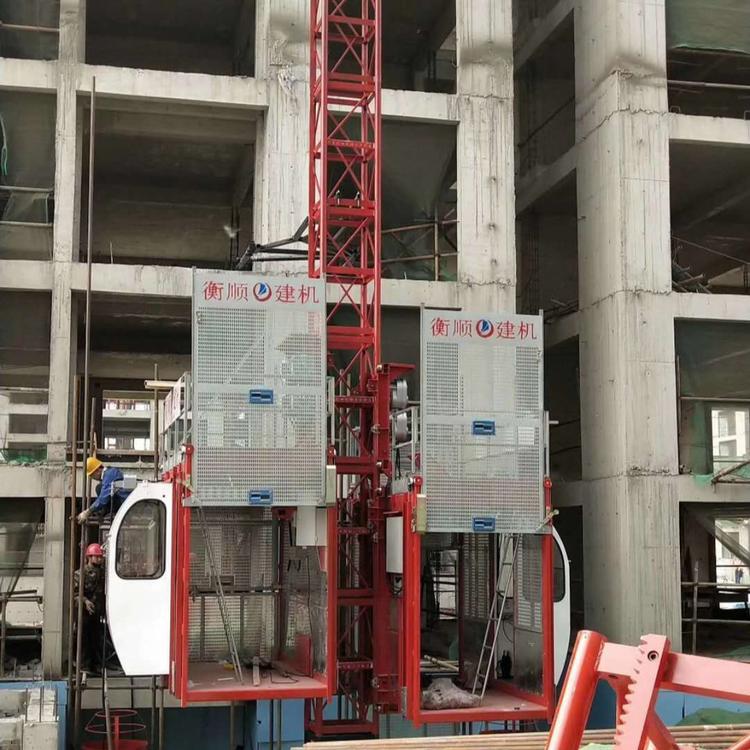 北京施工升降機物料提升機sc200/200人貨兩用施工電梯