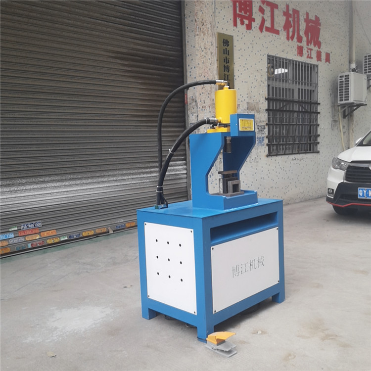 廠家直銷方管角鐵切斷機 圓管沖弧機 方管沖弧機 液壓角鐵切斷機原始圖片3