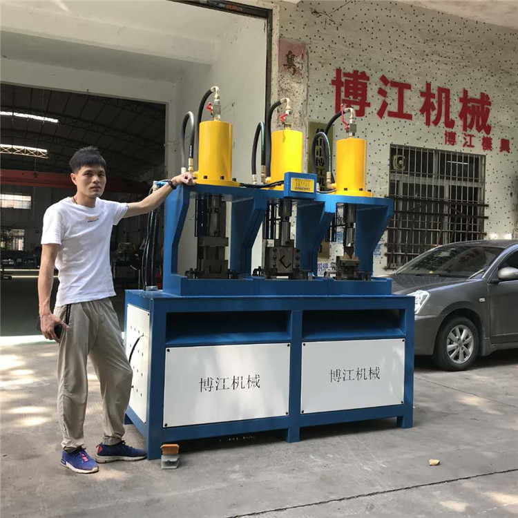 東莞方管角鐵液壓沖斷機(jī)槽鋼沖斷機(jī)方管圓管沖孔機(jī)護(hù)欄扶手開弧口