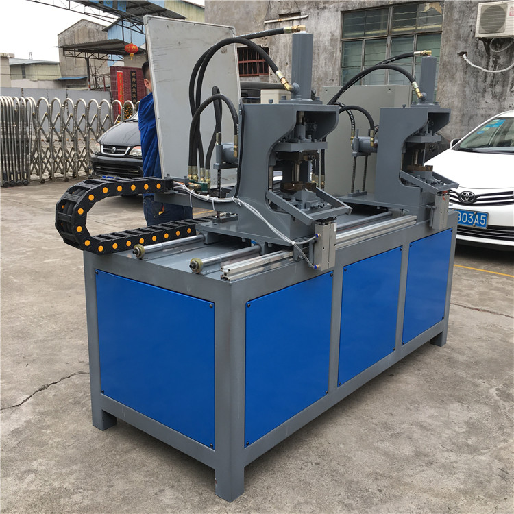 多工位一次成型機(jī)器 方管沖角度機(jī) 鐵管45度角折角90度框架機(jī)器原始圖片3