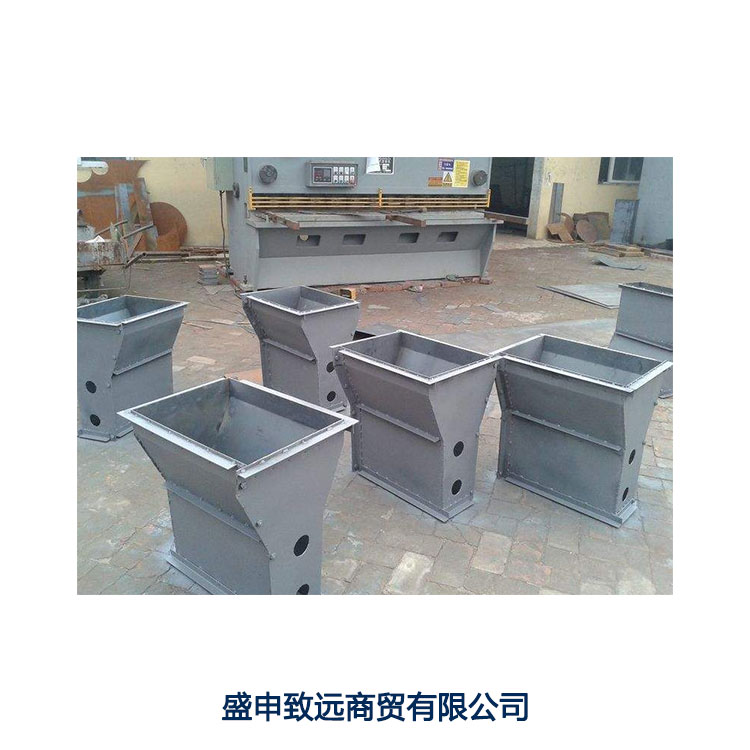 預制隔離帶模具 欄桿隔離帶模具制作 混凝土隔離墩鋼模具 盛申致遠生產建筑制造